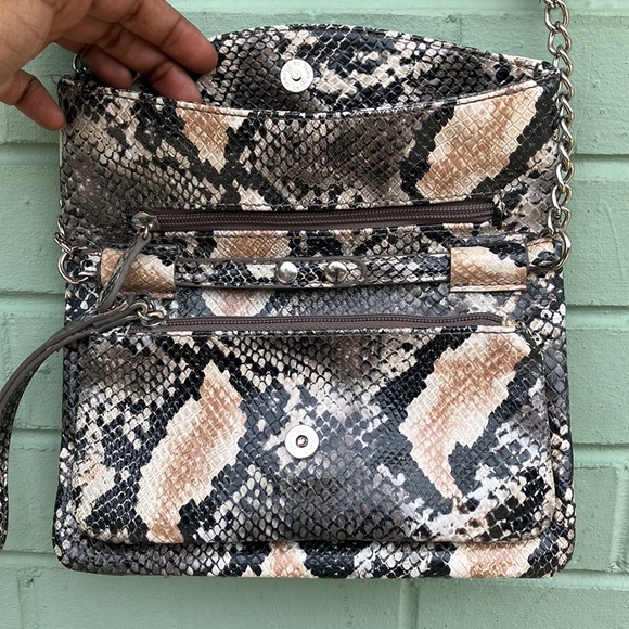 Nine West small python print mini bag - Picture 5 of 10